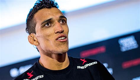 Charles Oliveira currently in "war" with UFC surrounding potential ...