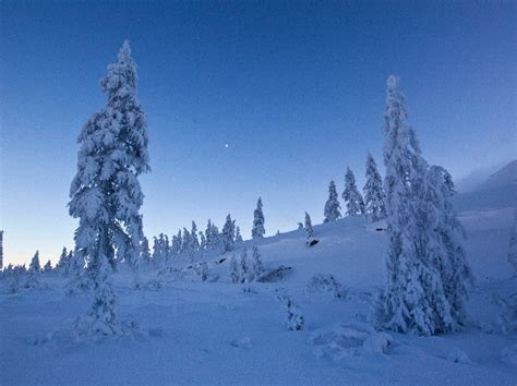 The Coldest Inhabited Place On Earth - Pictures From Oymyakon, Russia