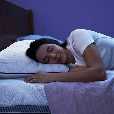 Novaform Comfort Grande Plus Gel Memory Foam Pillow - Walmart.ca