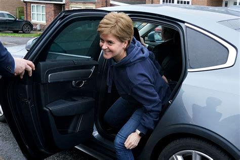 Nicola Sturgeon in the ‘early stages’ of learning how to drive | The Standard