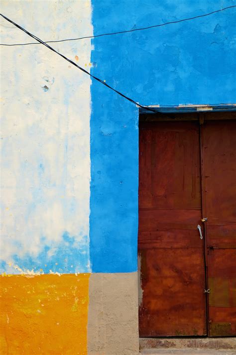 Beautiful Colors and Geometry of the Cuban Architecture-8 – Fubiz Media