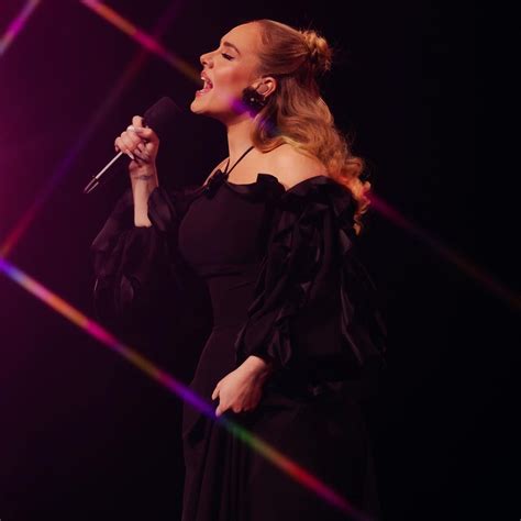 18 Adele Most Popular Songs That Tugged Our Heartstrings and Lifted Our ...