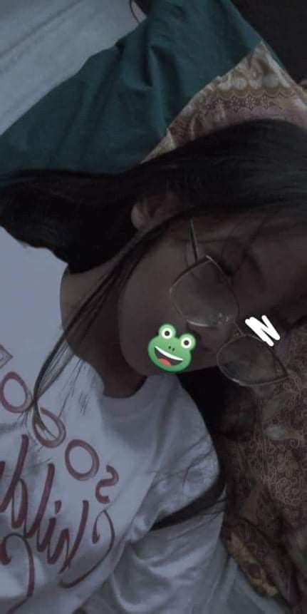 Frog emoji covering face | Frog emoji, Emoji, Frog