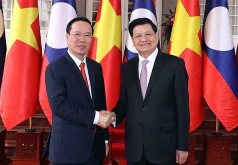 Vietnamese President announces US$1 million gift for Laos