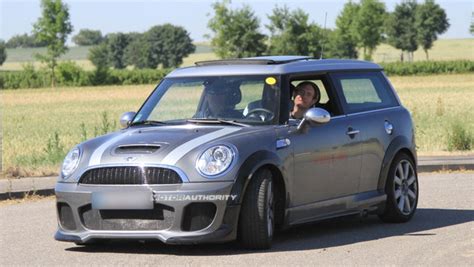 Spy Shots: MINI Clubman S Hybrid