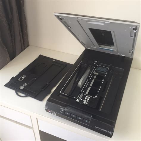 Epson Perfection V600 Photo Scanner With 35/120 Film Holder, Computers & Tech, Printers ...