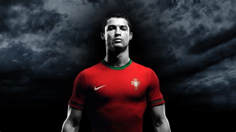 717 Cristiano Ronaldo Red Wallpaper Pictures - MyWeb