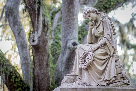 Bonaventure Cemetery Tours