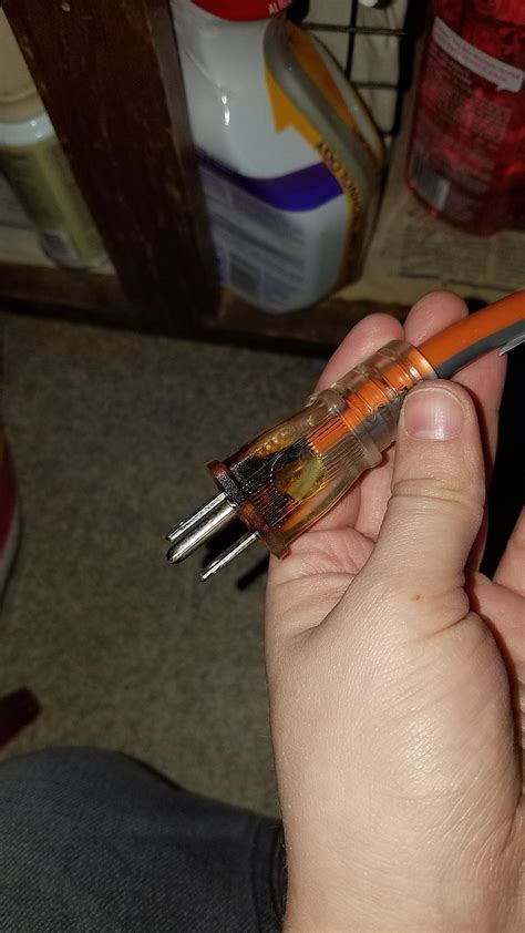 Both ends of extension cord turned black/brown more in comments : r/electricians