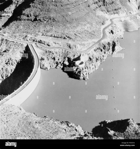 Aerial view of Owyhee Dam showing ring-gate spillway - 01 Stock Photo - Alamy