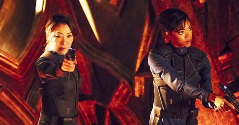 Doux Reviews: Star Trek Discovery: Battle at the Binary Stars