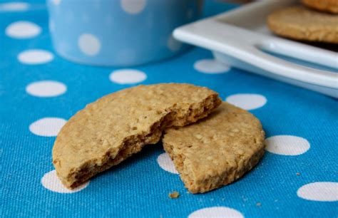 Digestive Biscuits Recipe - Tales From The Kitchen Shed