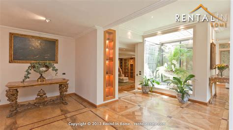 Luxury villa for rent near the Colosseum | RentalinRome.com