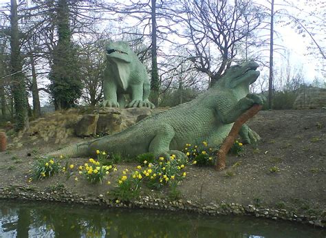 Crystal Palace Dinosaurs a Blast from the Past | SkyriseCities