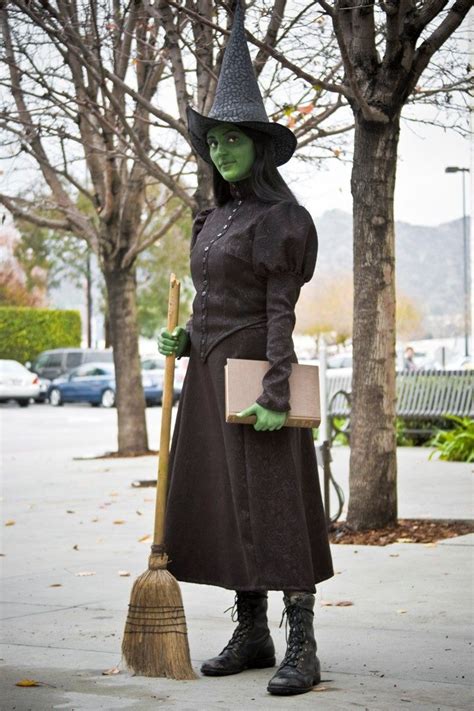 . Elphaba Costume, Cosplay Costumes, Halloween Costumes, Cosplay Ideas, Defying Gravity ...