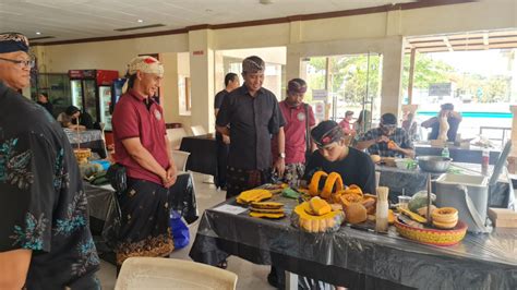 Lomba Bali Fruit Carving Competition bekerja sama dengan Listibya Kecamatan Kuta Selatan ...