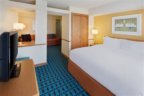 Indianapolis Hotel Photos | Fairfield Inn and Suite Indianapolis ...