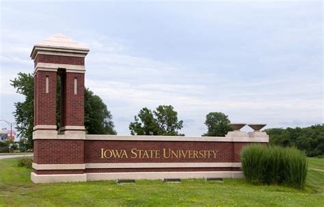 Iowa State University Rankings, Reviews and Profile Data | UniversityHQ