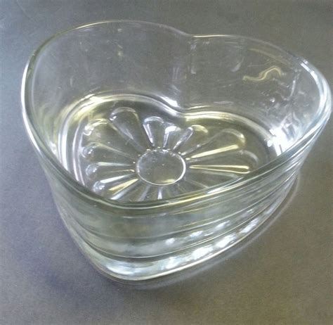 Valentine HEART SHAPED Bowl Candy dish Wedding dish Clear Glass | Heart shaped bowls, Candy ...