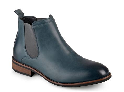 These great boots for men are 20% off at DSW