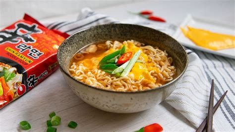 Melted cheese ramyun - The wheel of Shin - Nongshim