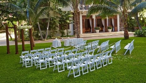 Halekulani Hotel | Oahu Wedding Venues — HNL STUDIOS