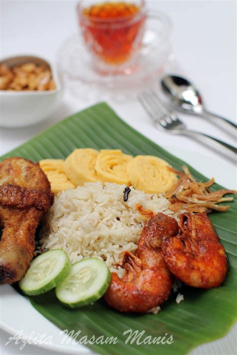 NASI LEMAK AYAM GORENG BEREMPAH - masam manis