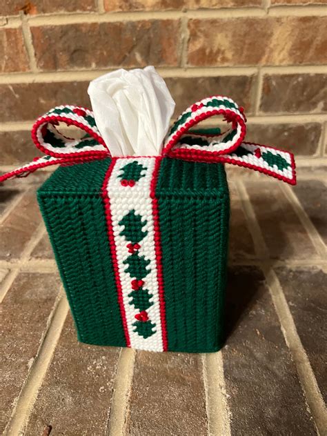 Green Christmas Present Tissue Box Cover - Etsy