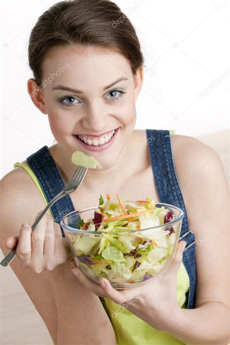 Woman eating salad — Stock Photo © phb.cz #2801824