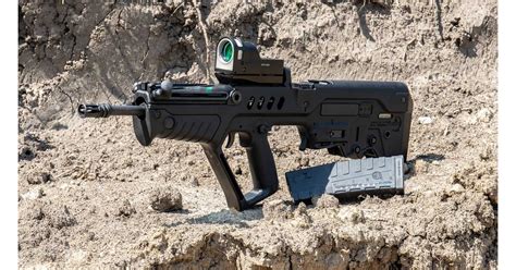 Israeli Military Classic: IWI IDF Tavor SAR :: Guns.com