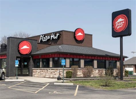 Pizza Hut Just Abruptly Closed 19 Locations