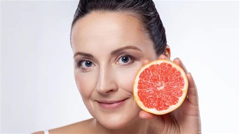 4 Fruits And Vegetables For Healthy, Glowing Skin | OnlyMyHealth