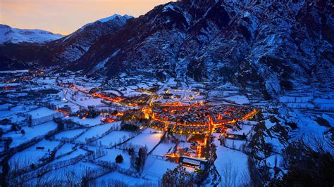 Bing image: A cozy winter village - Bing Wallpaper Gallery