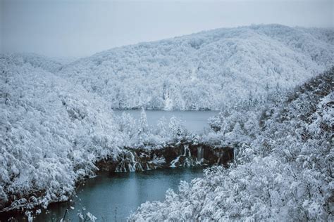 Guide to Visiting Plitvice Lakes National Park during Winter - The ...