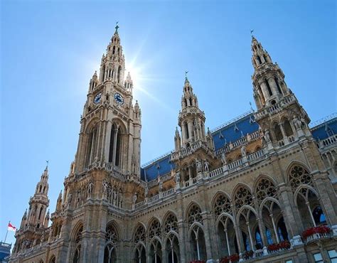 Vienna City Hall | Vienna Attractions | Big Bus Tours