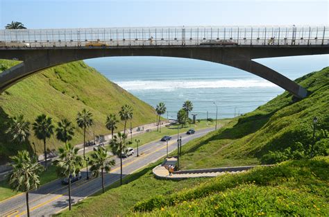 File:Miraflores - Puente Villena (Lima, Peru).jpg - Wikimedia Commons