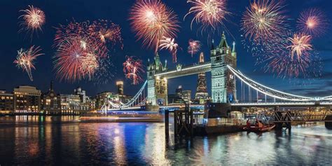 ᐅ New Year's Eve Thames Cruises in London – Best Deals 2024