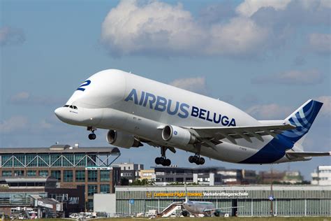 Airbus Beluga 2 in Bremen Foto & Bild | luftfahrt, cargomaschinen, verkehr & fahrzeuge Bilder ...