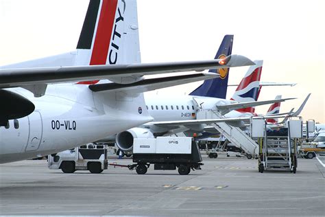 Behind the Scenes at London City Airport - Ramp Operations - Airport Spotting