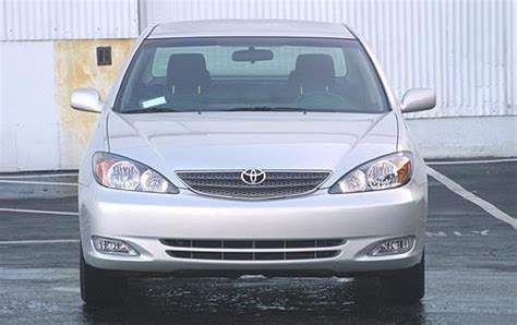 2002 Toyota Camry Pictures - 52 Photos | Edmunds