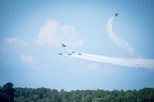 Vier Flieger der U.S. Navy Blue Angels - Creative Commons Bilder