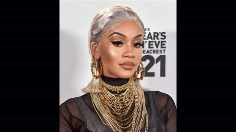 Saweetie Shares Her Biggest Lessons Of 2021: 'Be Mindful Of Who You ...