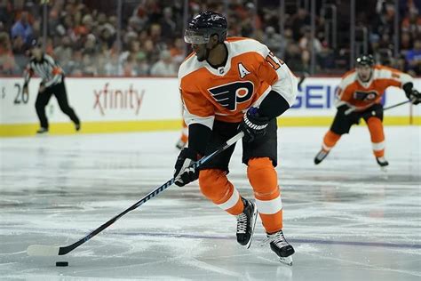 Wayne Simmonds will be in Flyers' lineup; Ed Snider ceremony set for 'icon'