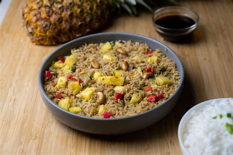 Thai Pineapple Fried Rice - Lose Weight, Eat Pizza