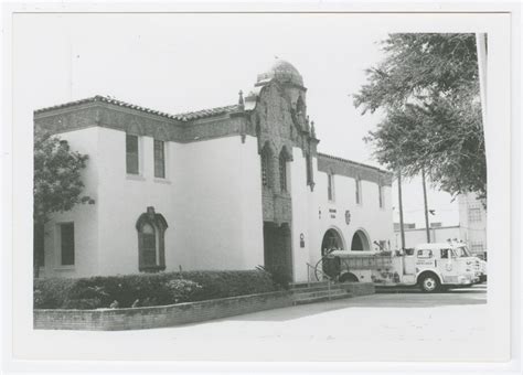 [Weslaco City Hall Photograph #1] - The Portal to Texas History