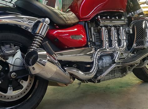 REVO TRIUMPH RocketIII Dual Monster 6″ Exhaust System | REVO CYCLE