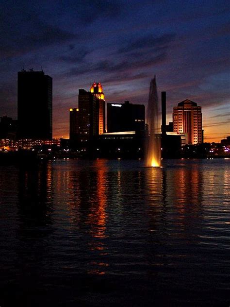 Downtown Toledo Ohio Skyline At Night | Sitting on a bench a… | Flickr ...