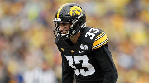 Iowa football: After surviving instant injury frustration, Riley Moss ...