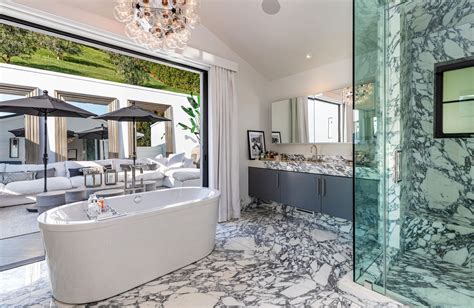 Inside Rihanna’s $13.8 Million Mansion: Pictures