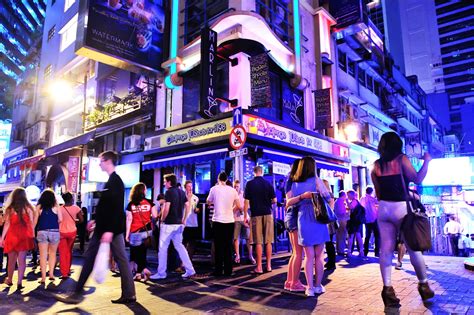 The 11 Types Of People You Meet In Lan Kwai Fong - MadbuzzHK